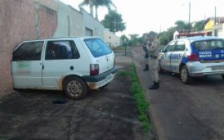 Segundo a PM, com o impacto da colisão, o veiculo invadiu o quarto de uma residência