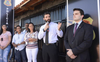 Delegados Bruno Boa ventura, Luiz Gonzaga Neto e prefeita Eliete