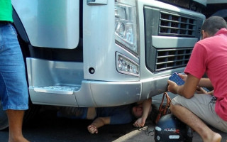 Motorista conseguiu frear e evitar acidente com maior gravidade.