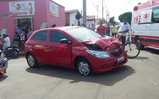 Acidente ocorreu no cruzamento da rua 7 com Princesa Isabel, centro.