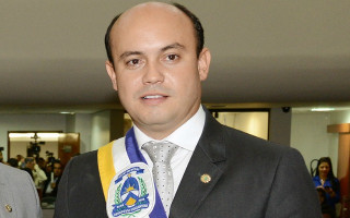 Justiça revoga liminar que determinava a indisponibilidade de bens do ex-governador do Tocantins, Sandoval Cardoso.