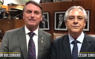 Jair Bolsonaro anuncia pré-candidatura de César Simoni.