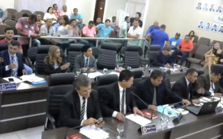 Vereadores de Araguaína em sessão ordinária.