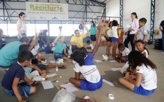 Participaram da oficina cerca de 30 estudantes de uma turma do 3º ano do Ensino Fundamental, com idades entre 8 e 10 anos.