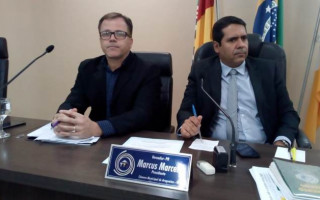 (E) Secretário Executivo da Saúde de Aguaína, Sandro Cardoso, (D) vereador Marucs Marcelo (PR).