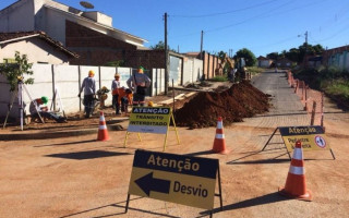 Ampliação da rede coletora de esgoto vai aumentar área com serviço e levar benefício para mais 6 mil moradores.