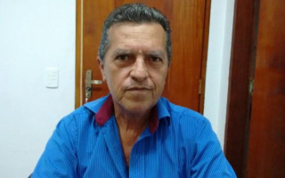 Antônio Ribeiro exercia interinamente o cargo de prefeito em razão do afastamento de José Pedro.