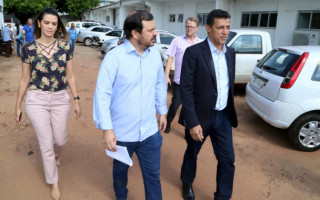 ecretário de Estado da Saúde, Renato Jayme, ao lado do Secretaria de Saúde de Araguaína, Jean Luís Coutinho, vistoriou as instalações do HRA
