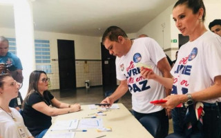 Amastha durante votação em Palmas.