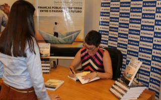 Conselheira do TCE-TO Doris Coutinho.