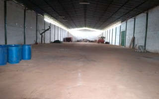 Empresa terminou de recolher o lixo hospitalar no galpão em Araguaína