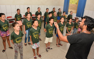 Ensaios do coral formado por alunos da Rede Municipal começaram em agosto.