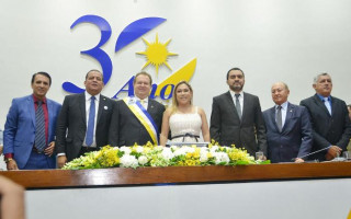 Posse aconteceu na manhã desta quarta na Assembleia Legislativa