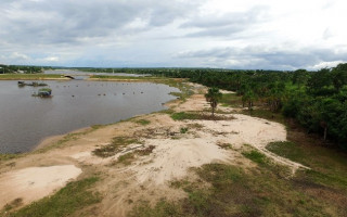 A praia atualmente tem extensão de 330 metros e está sendo implantada acima de onde o Córrego Neblina deságua no lago