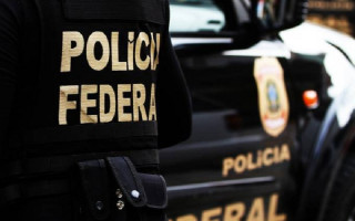  Ao todo, 24 Policiais Federais cumprem seis Mandados em Cristalândia.