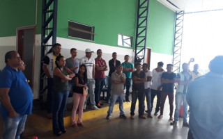 Representantes de autoescolas se reuniram para buscar solução.