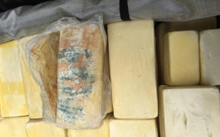 Operação conjunta entre Adapec e Deic interditou laticínio clandestino.