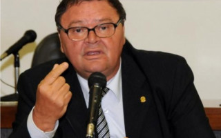 Ex-deputado José Bonifácio.