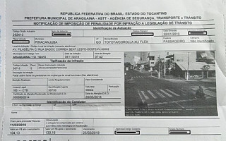 Notificação mostra moto invés de carro.