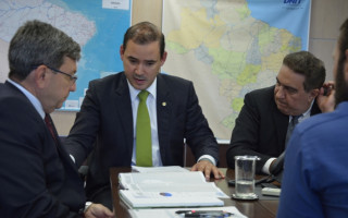 A reunião aconteceu na sede do DNIT nesta terça-feira