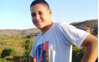 Carlos Eduardo Pinheiro, 14 anos