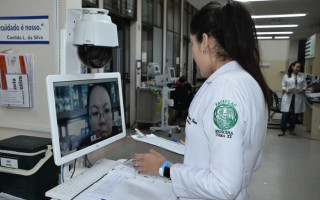 Por meio da Telemedicina, médicos do HGP e do Hospital Alberto Einstein realizam acompanhamento de pacientes.