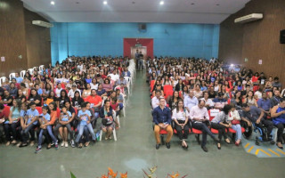 Evento reuniu mais de 300 pessoas no auditório do Colégio Santa Cruz