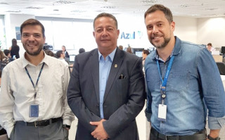 Presidente da Adetuc, Tom Lyra, em reunião com diretores da Azul.