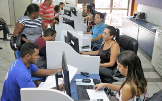 No documento, são previstos 3,89% a mais no pagamento dos colaboradores, retroativos a 1º de março.