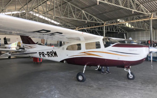 Aeronave Cessna 210 foi apreendida pela Polícia Federal numa operação em 2015