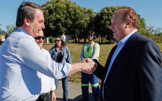 Governador Mauro Carlesse prestigia lançamento de projeto de preservação do Araguaia a convite do presidente Jair Bolsonaro