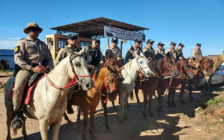 Cavalaria da PM presente na 51ª Cavalgada de Araguaína.