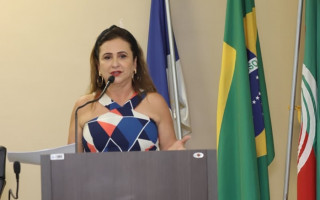Senadora Kátia Abreu durante audiência na Câmara de Araguaína.