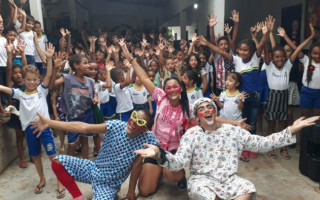 A BRK Ambiental já levou apresentações teatrais para mais de mil crianças do bico do papagaio