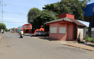 O prazo é de 15 dias para que permissionários de pontos de venda de lanches fechados ou irregulares em praças e calçadas procurem a Funamc