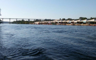 Praia no rio Tocantins  em Pedro Afonso