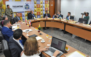 Governadores e representantes do estados que compõem o consórcio do Amazônia Legal chegam à Palmas 