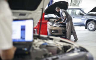 Conforme a Lei, o fornecimento de veículo reserva só pode ser realizado se o automóvel estiver dentro do prazo de garantia