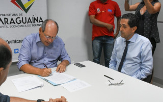 Prefeito Ronaldo Dimas assina Projeto de Lei que prevê doação de terreno ao MPTO