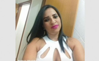 Andreia Marinho tem esperança de encontrar o pai. 