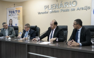 O evento organizado pelo TCE/TO em parceria com a UVET , reuniu parlamentares de 16 municípios.