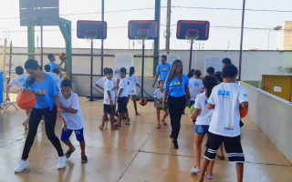 Mais de 230 crianças da escola participam das atividades 