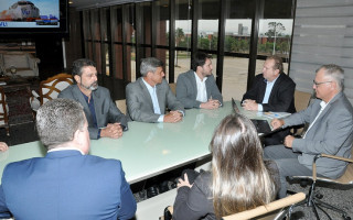 Governador Mauro Carlesse recebeu o grupo de executivos da VLI nesta quinta-feira, 10.