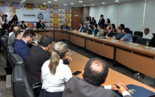 Estado economizará mais de R$ 3 mi ao ano com a implantação de sistema de videoconferência.