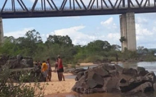 Ciclista caiu da ponte na divisa entre Tocantins e Maranhão, em Aguiarnópolis.