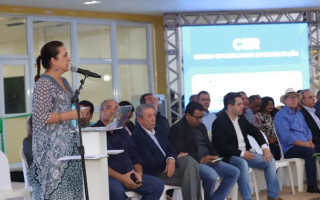Senadora Kátia Abreu durante inauguração do CER de Araguaína