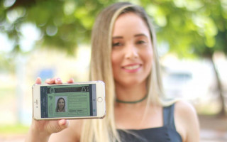 A biometria é composta pela coleta da impressão digital, assinatura e fotografia do usuário