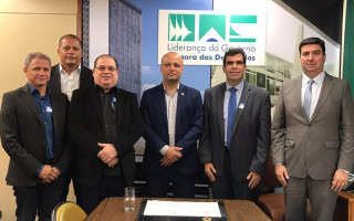 Comitiva do Tocantins se reúne em Brasília para tratar de parque Tecnológico.