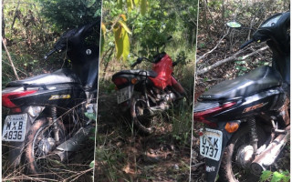 Motos encontradas abandonadas em matagal. 