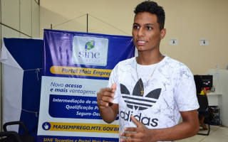 O estudante Guilherme Araújo, de 17 anos, fez o seu primeiro curso de capacitação profissional e está em busca do seu primeiro emprego.